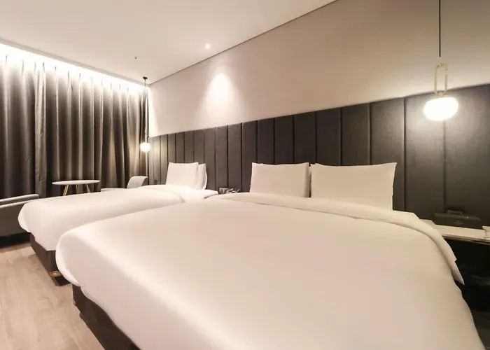 Hotel Myeongji Ciel Ocean 3*
